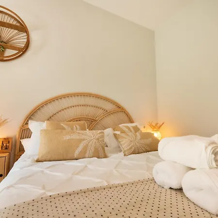 La Casa De Flores Guest house