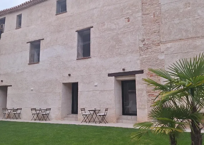 La Casa De Flores 3*